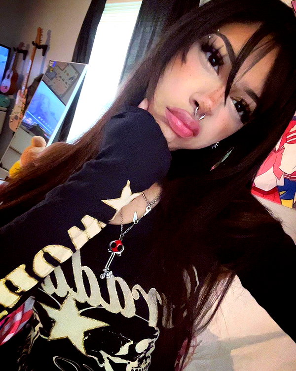 twodollie instagram image archive image