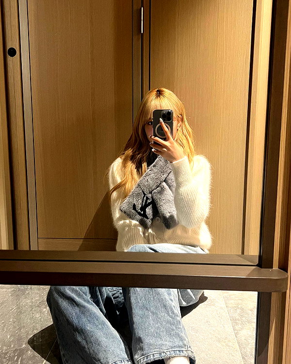 hhh.e_c.v instagram image archive image