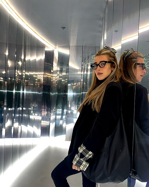 annezivi instagram image archive image