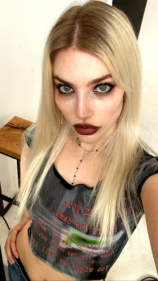 alien.hanna instagram image archive image