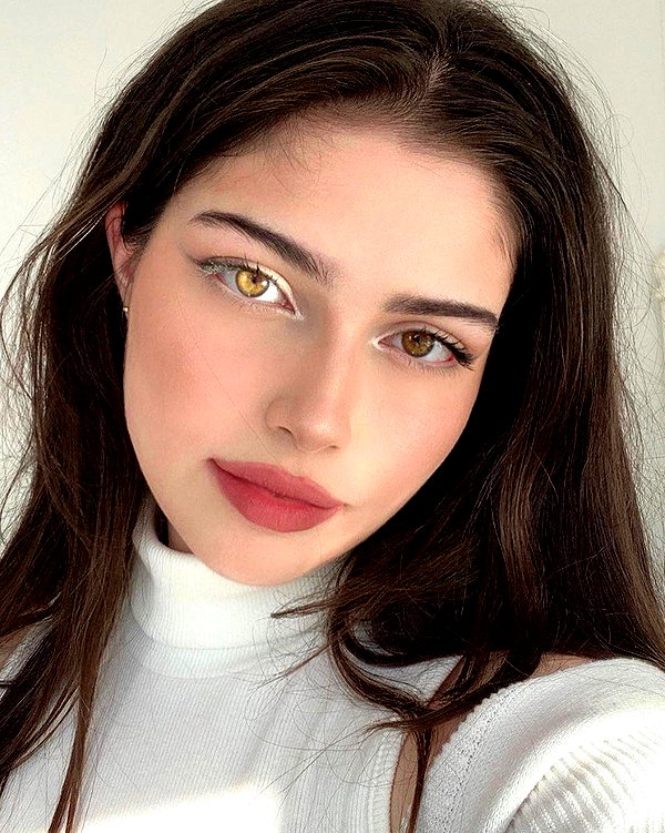 baddiesessence instagram image archive image
