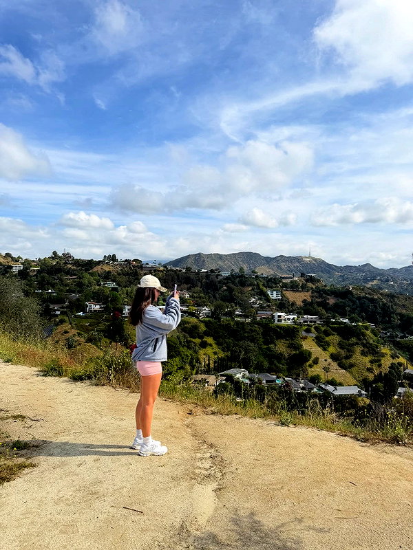oliviaphillipps instagram image archive image