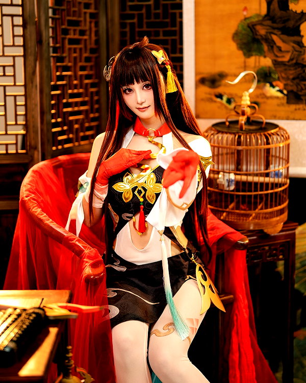 miee_cos instagram image archive image