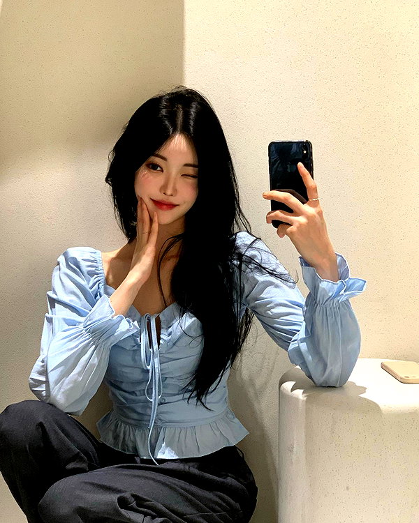 daxbin instagram image archive image