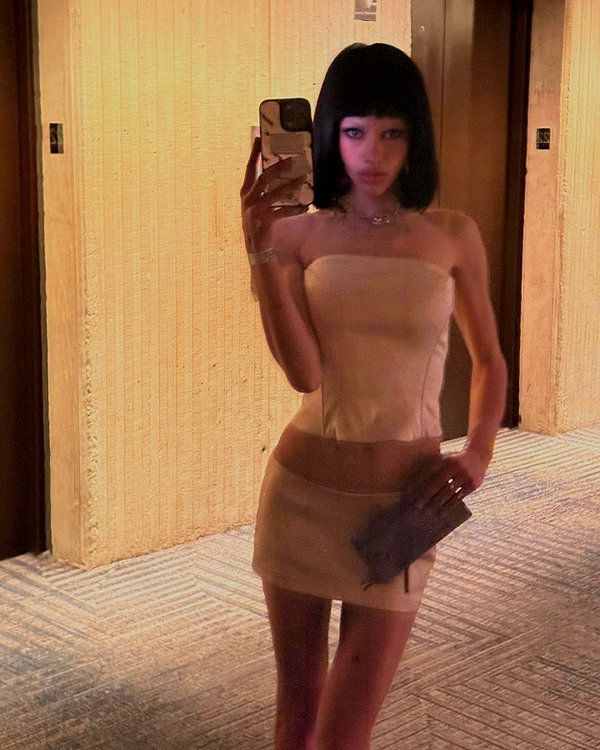 leonanaomii instagram image archive image