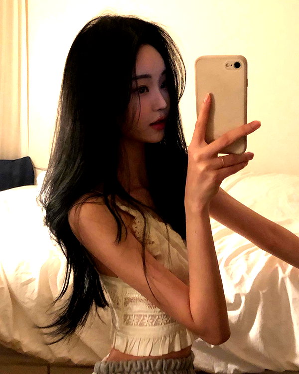 daxbin instagram image archive image