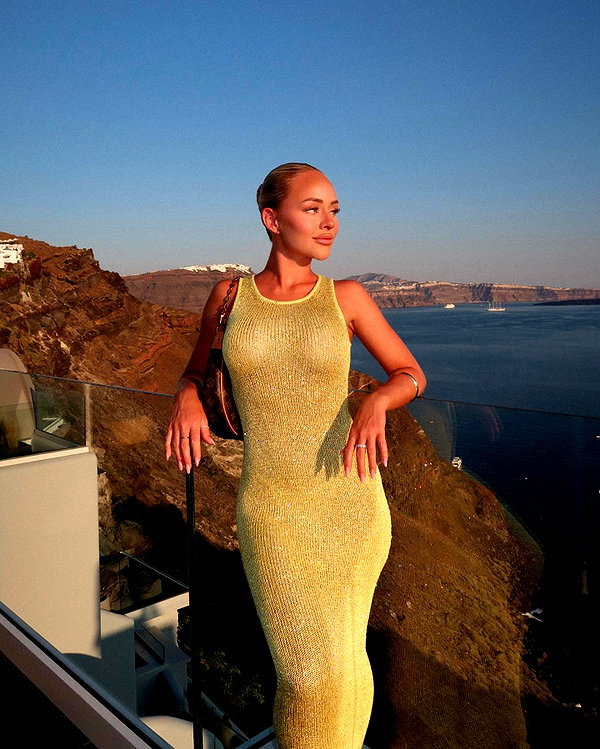 allieauton instagram image archive image