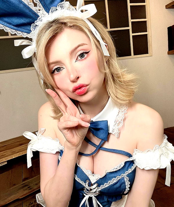 peachmilky_ instagram image archive image