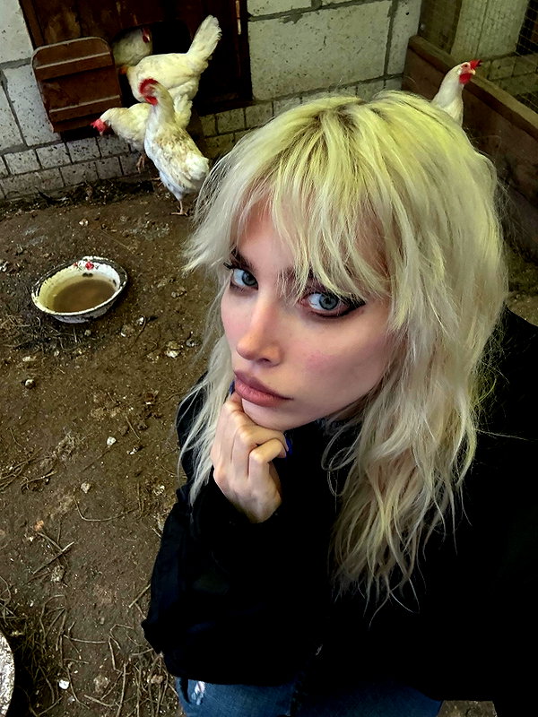 anya4everr instagram image archive image