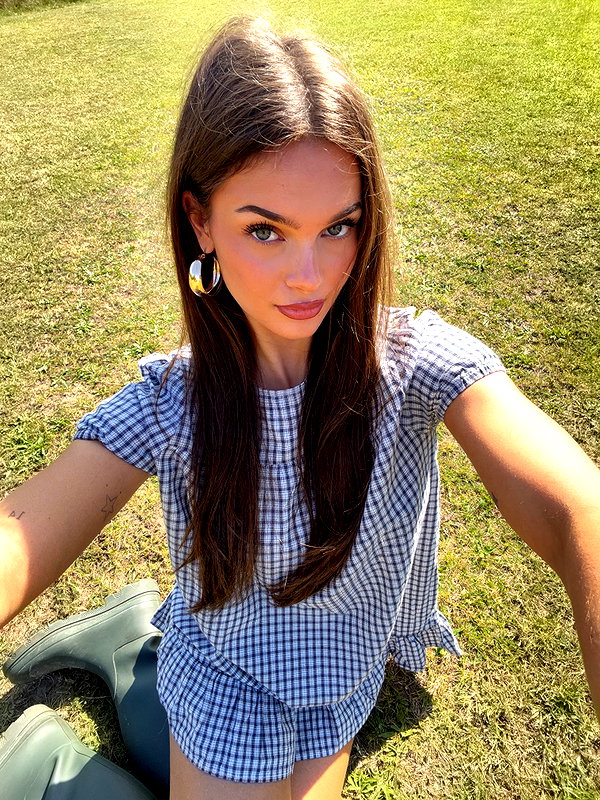emmaaurora instagram image archive image