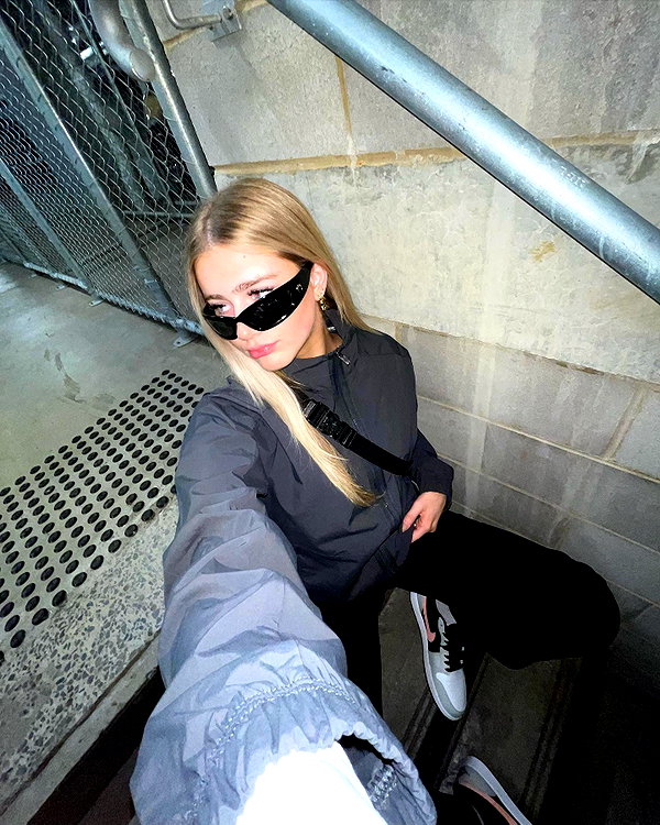 sophadophaa_ instagram image archive image