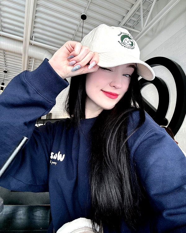 1uvgabi instagram image archive image