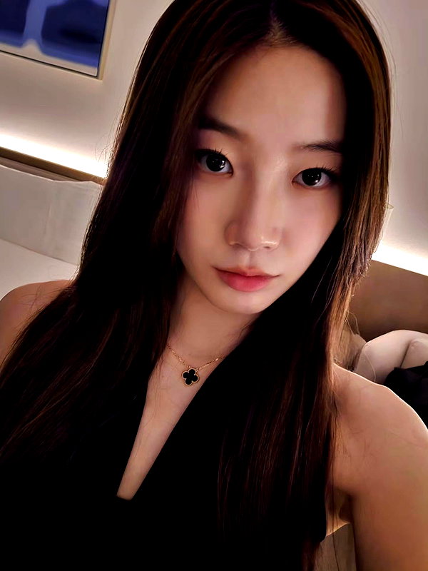 zuhazana instagram image archive image