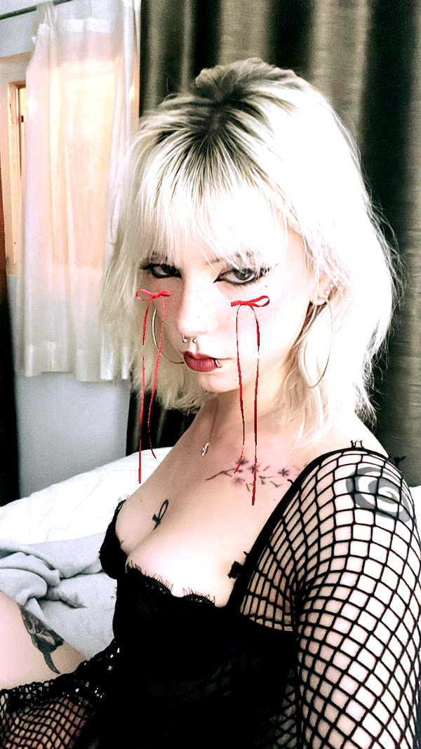 haileylayfield instagram image archive image
