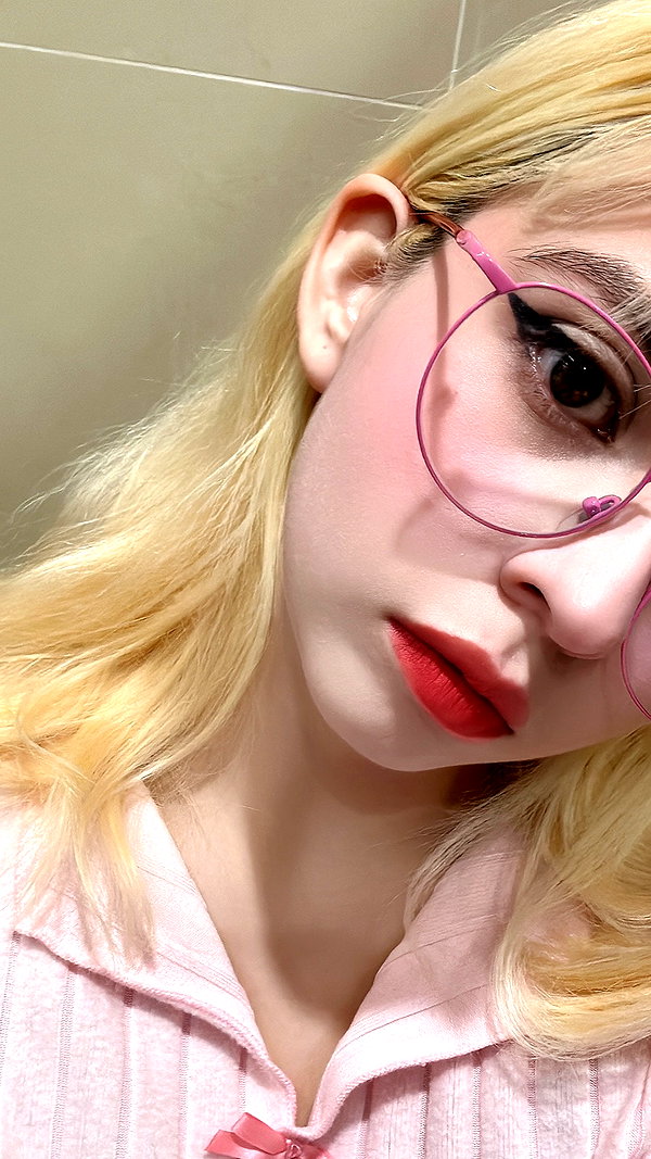 luly1980s instagram image archive image