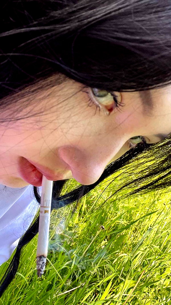 llofreaki instagram image archive image