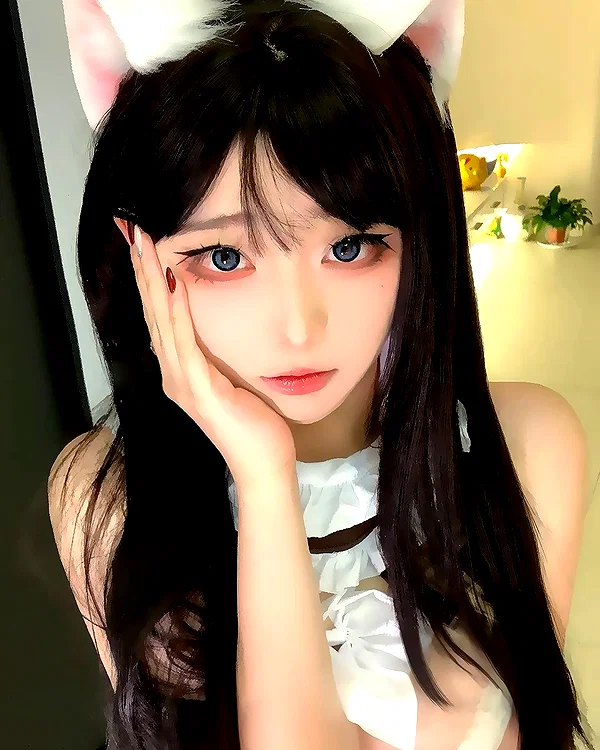 yingyinng_ instagram image archive image