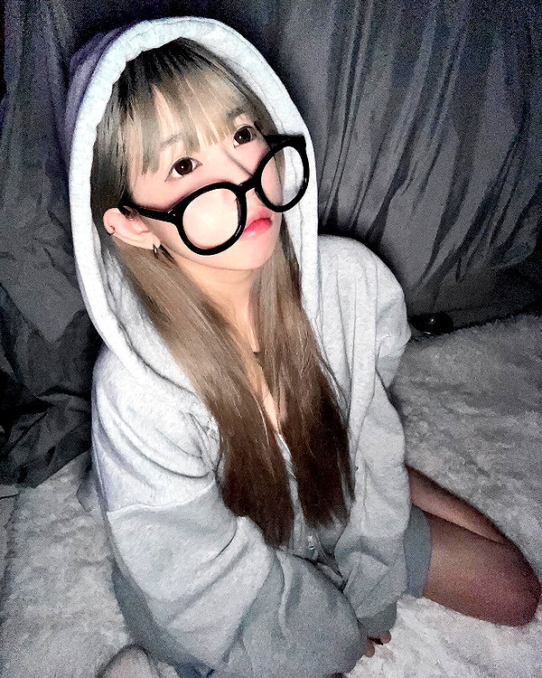 nixqq.425_ instagram image archive image