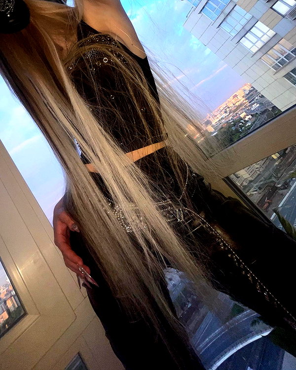 vik4au instagram image archive image