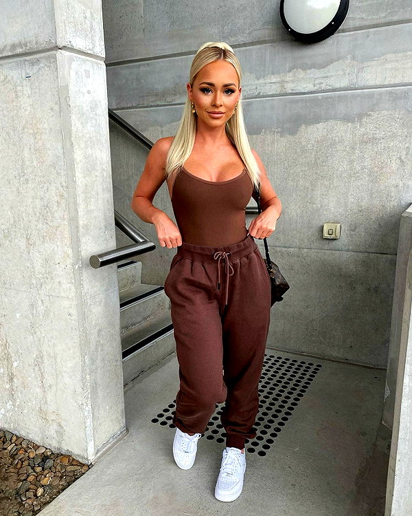 allieauton instagram image archive image