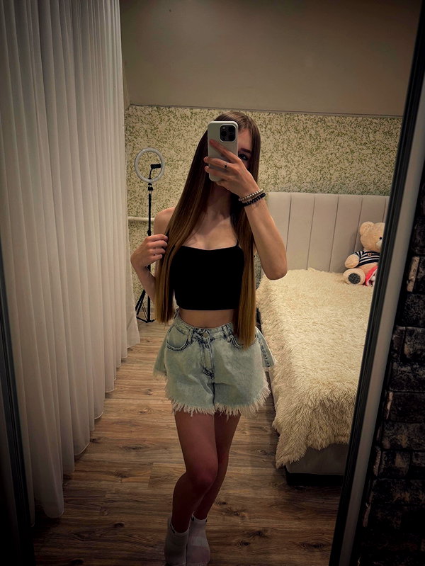 uliankaprimak7 instagram image archive image