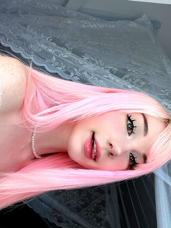 danielle.mercedie instagram image archive image