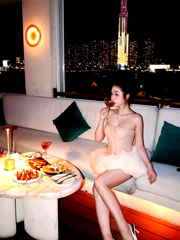 lyhythuedoxinh instagram image archive image