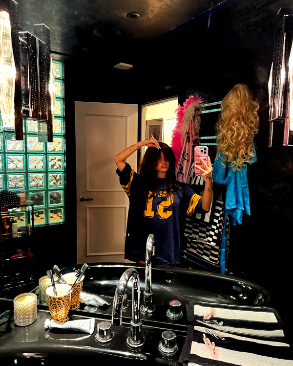 nessabarrett instagram image archive image