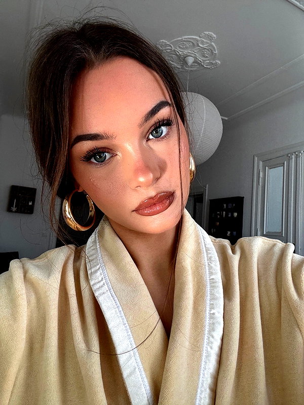 emmaaurora instagram image archive image