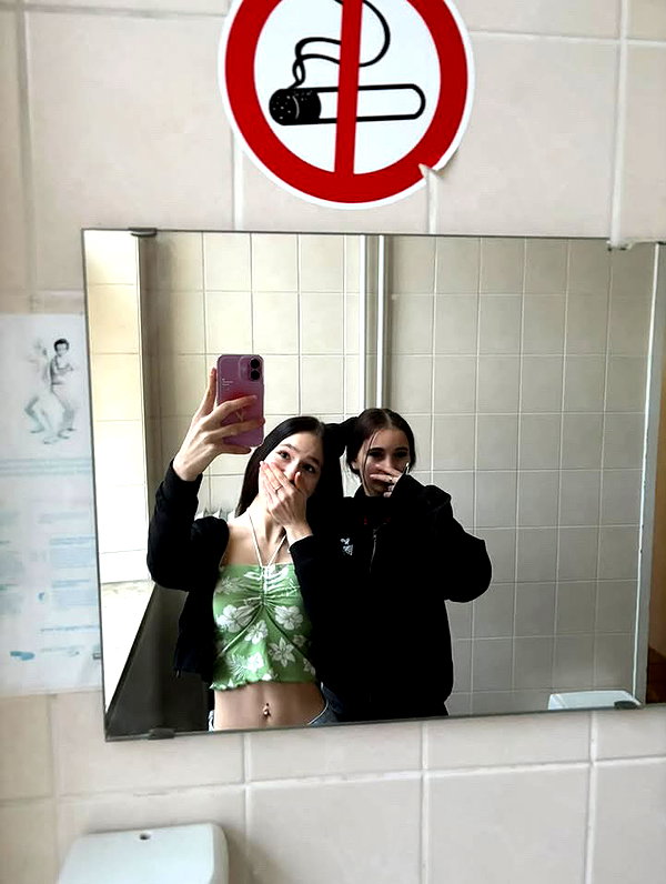 elviksi_07 instagram image archive image
