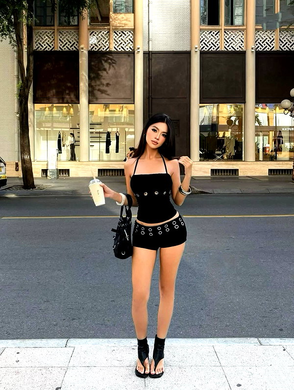lyhythuedoxinh instagram image archive image