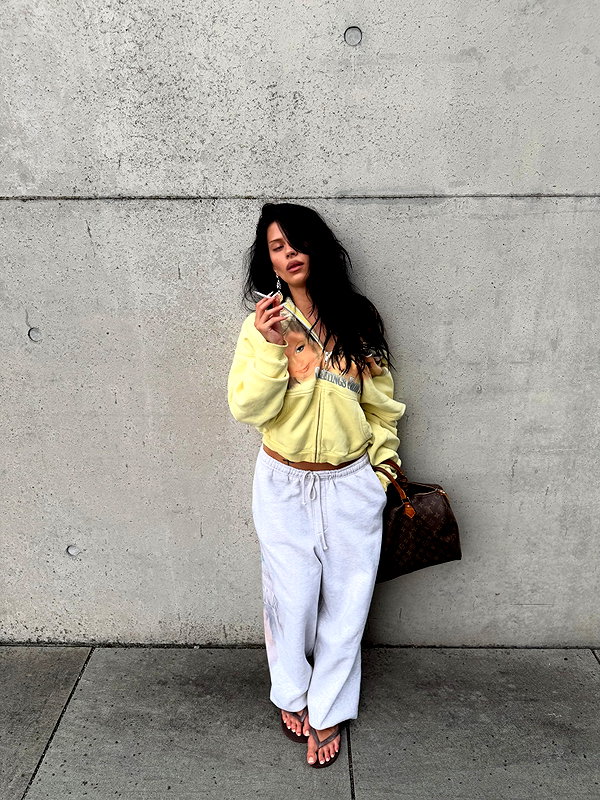 karolinaawasik instagram image archive image