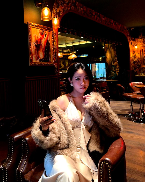 lyhythuedoxinh instagram image archive image