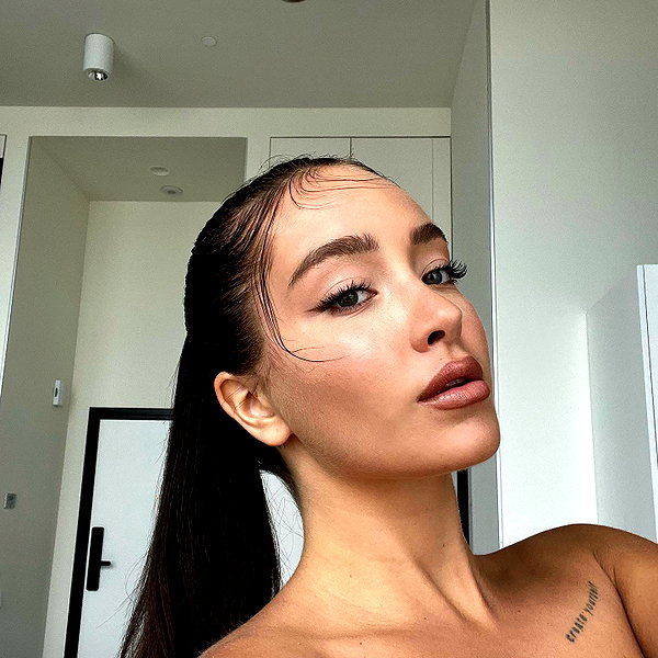 veroni22ka instagram image archive image