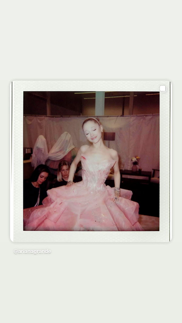 arianagrande instagram image archive image
