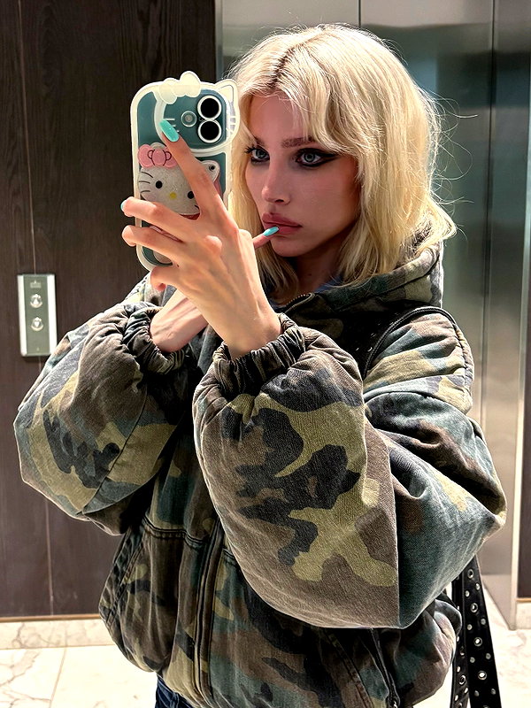 anya4everr instagram image archive image
