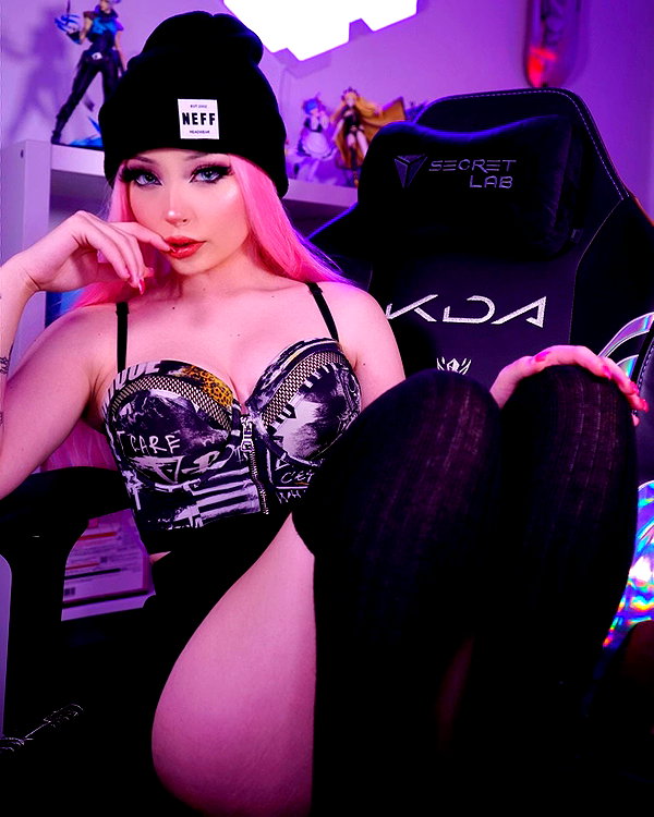 ellaexplicit_ instagram image archive image