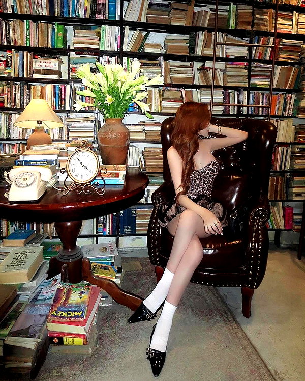 lyhythuedoxinh instagram image archive image