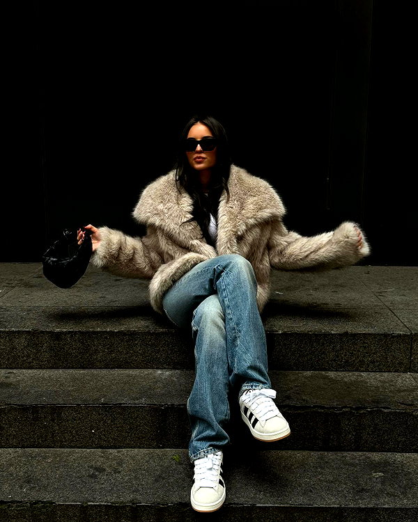 zoeliss instagram image archive image