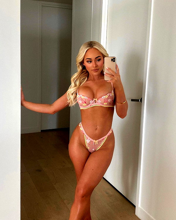 allieauton instagram image archive image