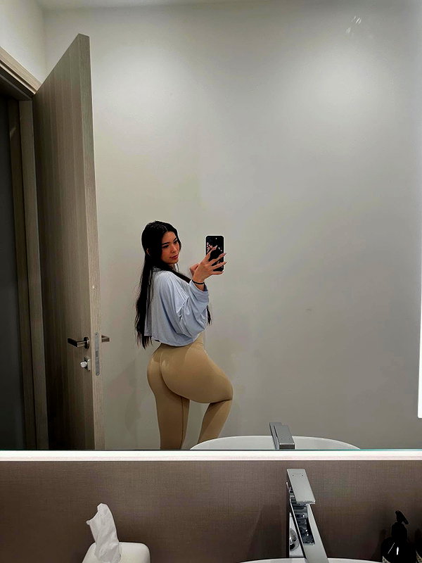 aishahsofey instagram image archive image