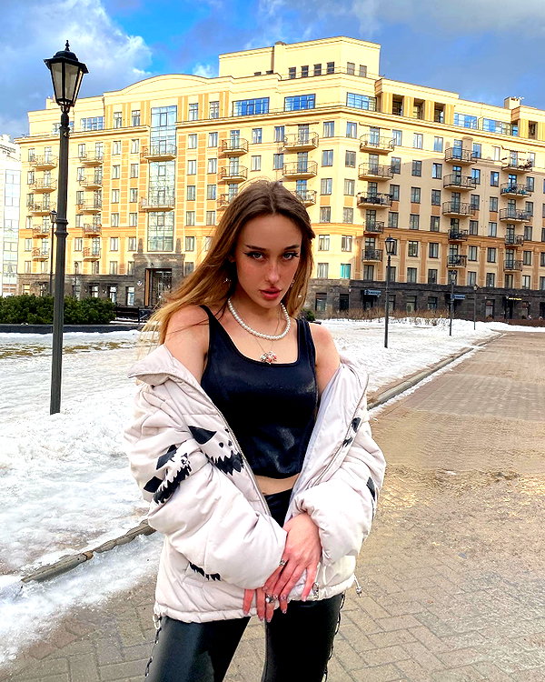 leanxhrt instagram image archive image