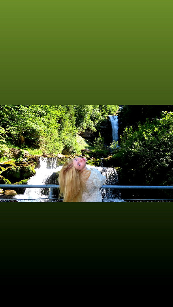 by.diwwa instagram image archive image