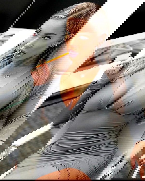 itshayleydavies itshayleydavies archive image