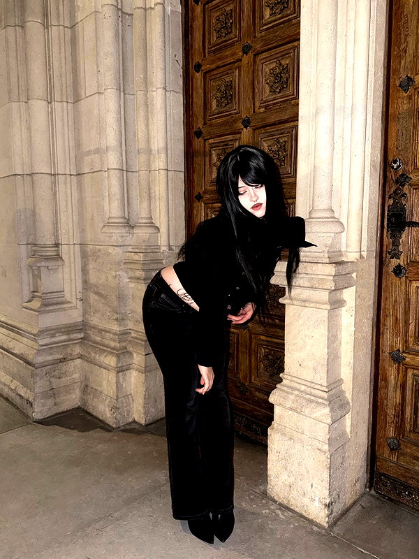 andasrose instagram image archive image
