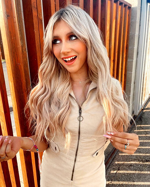 ellianawalmsley instagram image archive image
