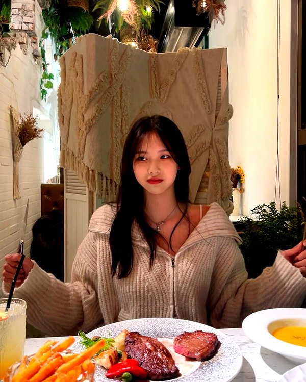 _jyying instagram image archive image