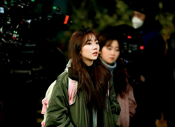 hyeweon__ instagram image archive image