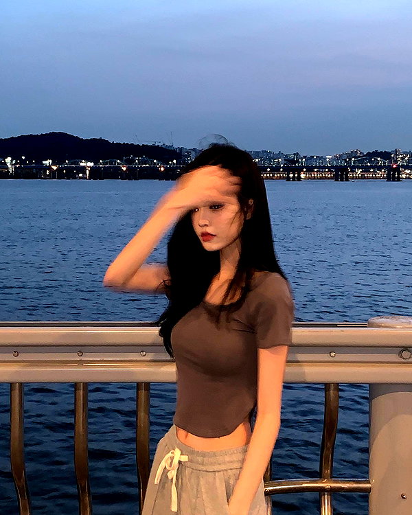 daxbin instagram image archive image