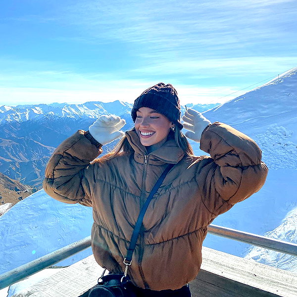olivia.mathers instagram image archive image